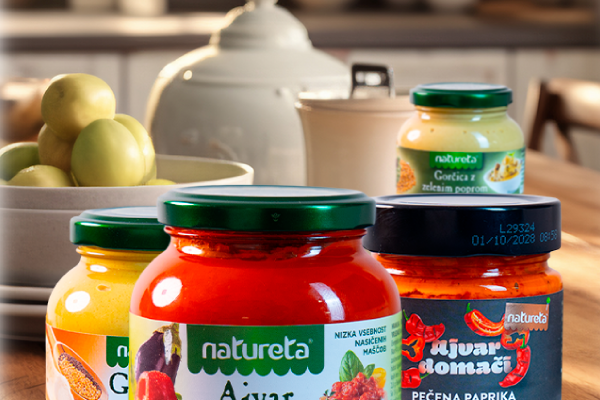Diferentes tipos de salsas eslovenas marca Natureta